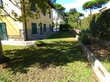 Rent Quadrifamiliare Tirrenia Pisa