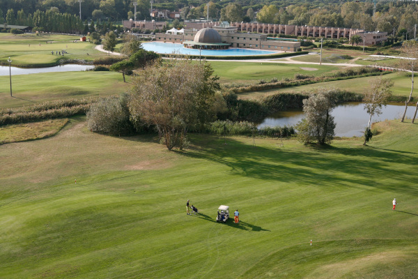 campi da golf mare pisa toscana